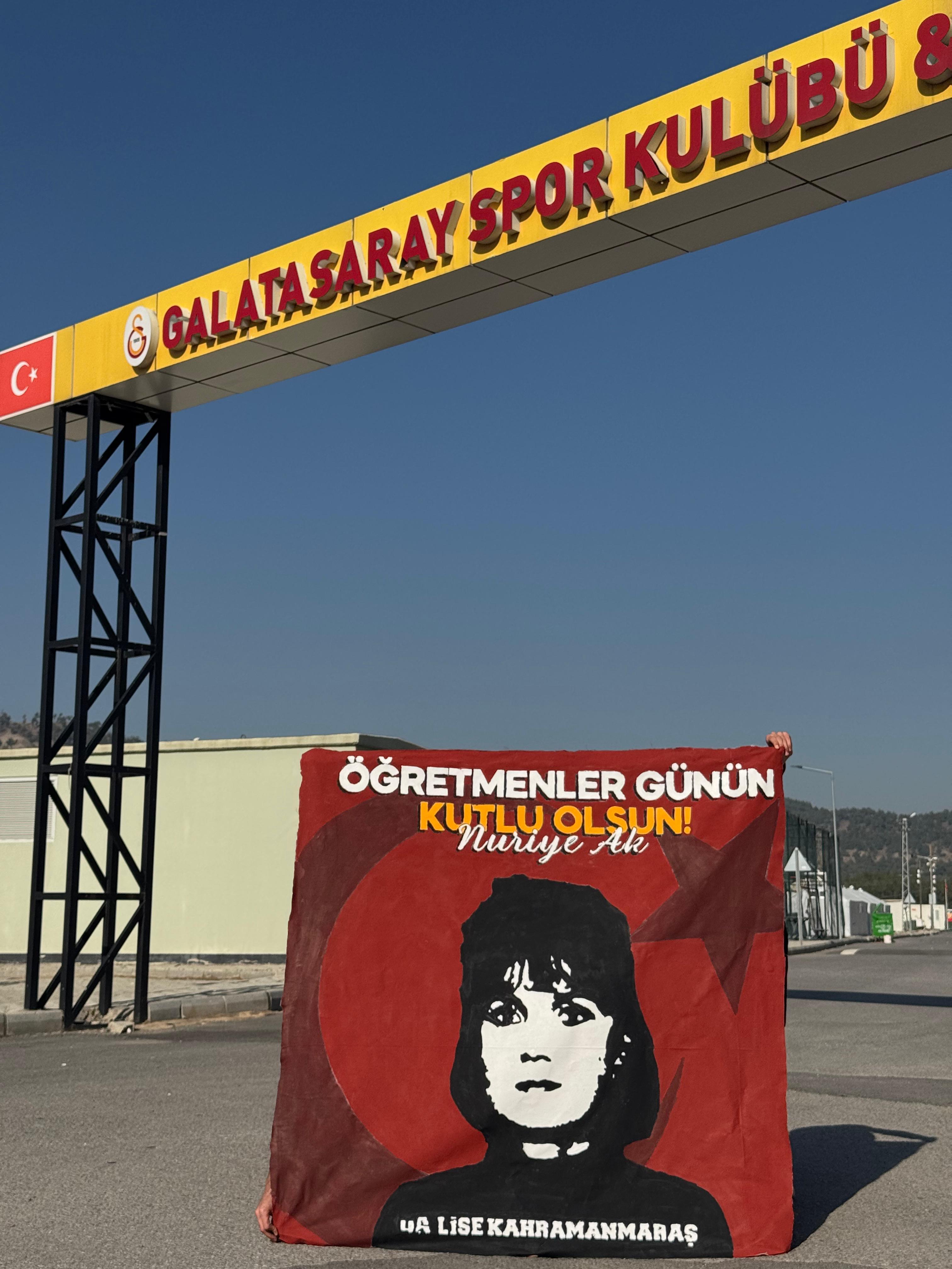 Başöğretmen Mustafa Kemal Atatürk’e ve Tüm Öğretmenlerimize Minnetle — 1