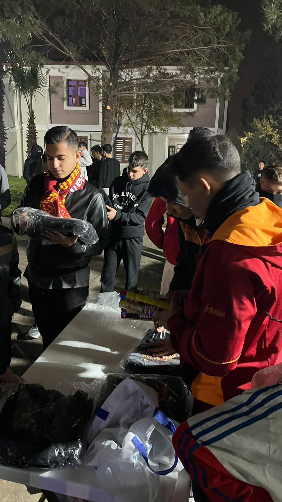ultrAslanLİSE Kahramanmaraş’tan Kardeşlerimize Anlamlı Ziyaret ve Maç Keyfi — 2